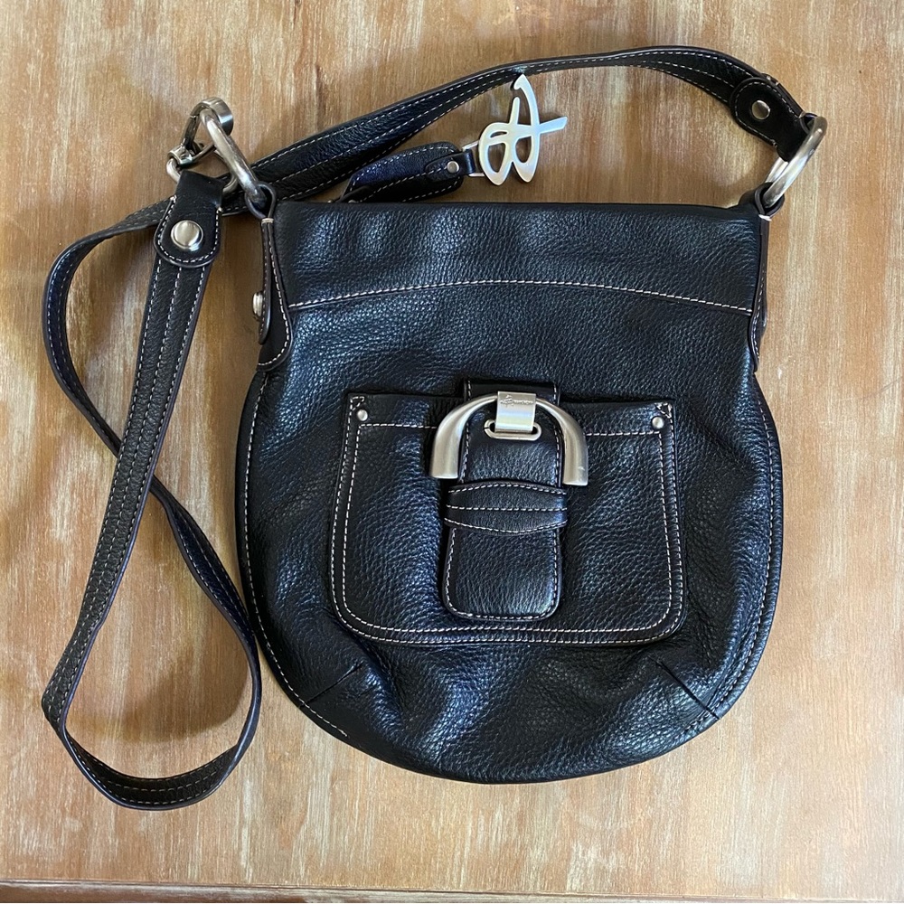 B Makowsky: black leather crossbody bag